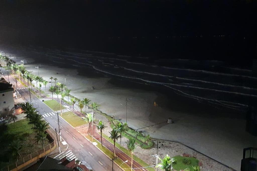 Apartamento Frente Para O Mar 6 Pessoas Com Estacionamento Praia Grande  Exterior foto